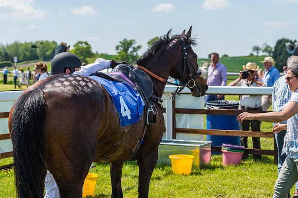 Edgcote Races
