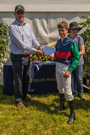 Edgcote Races