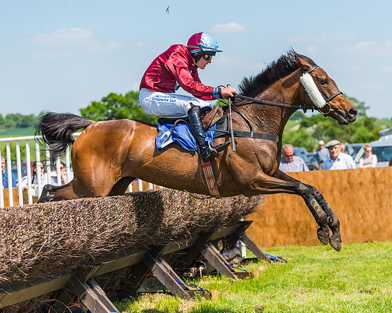 Edgcote Races