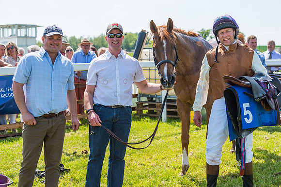 Edgcote Races