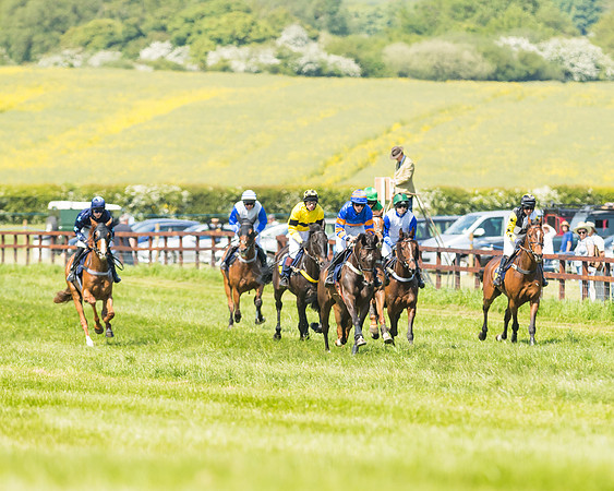 Edgcote Races