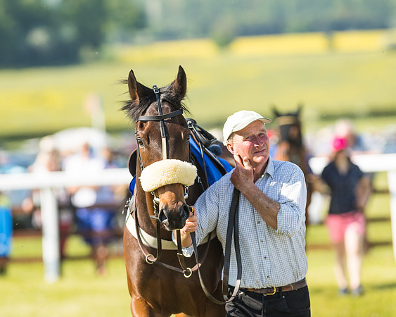 Edgcote Races