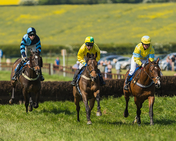 Edgcote Races
