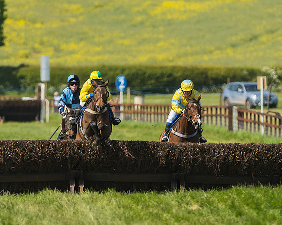 Edgcote Races