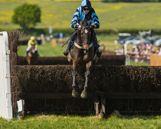 Edgcote Races