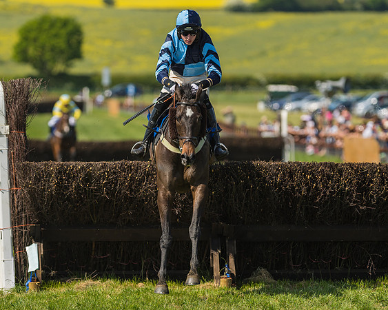 Edgcote Races