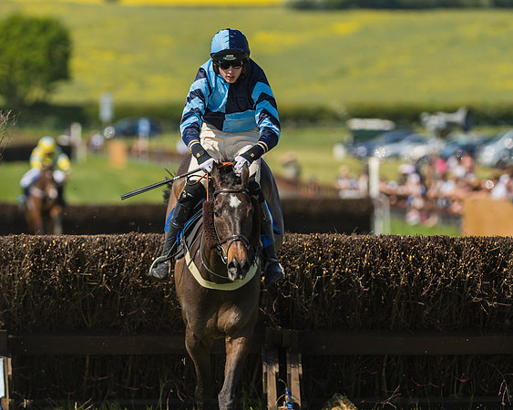 Edgcote Races
