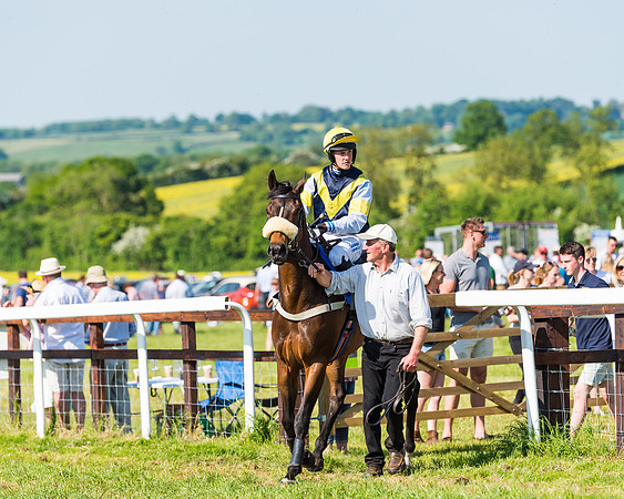 Edgcote Races