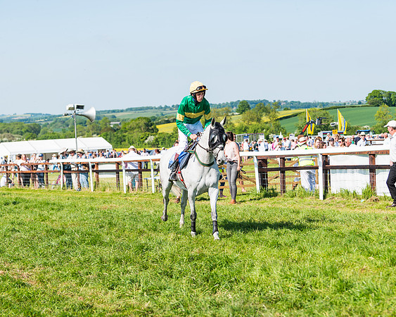 Edgcote Races