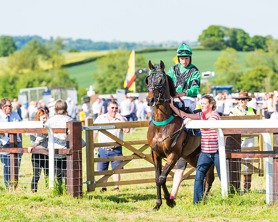 Edgcote Races