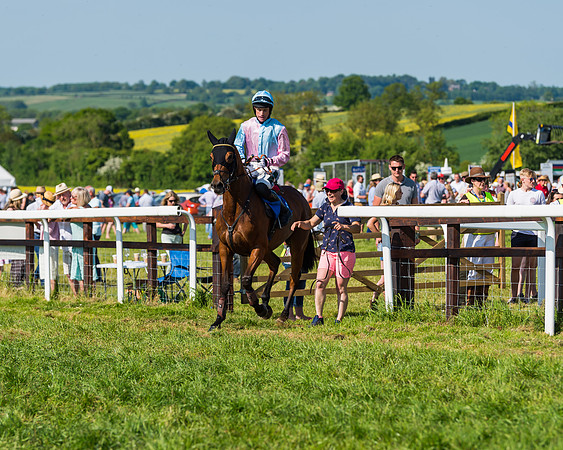 Edgcote Races