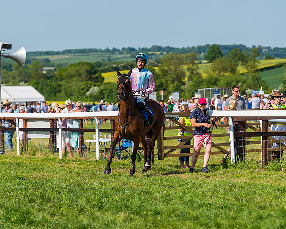 Edgcote Races