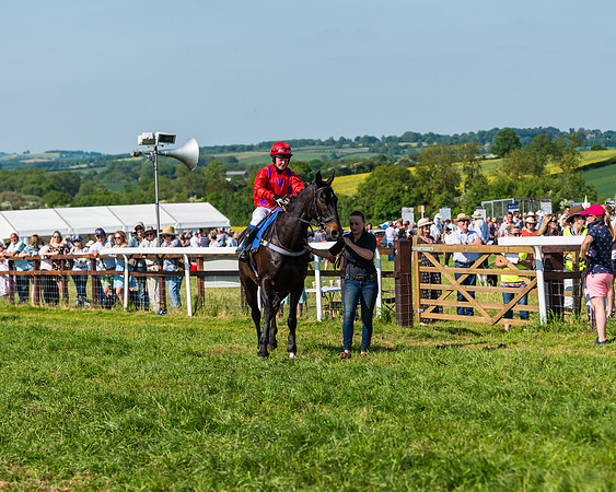 Edgcote Races