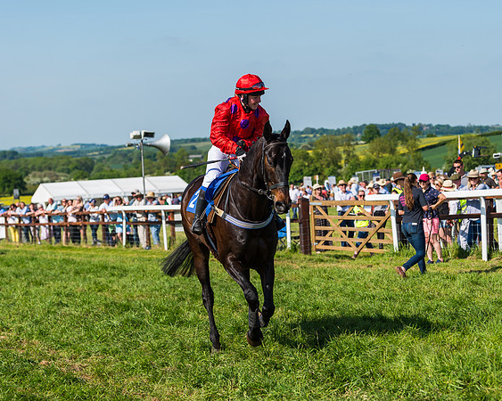 Edgcote Races