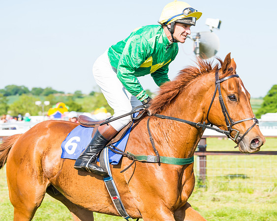 Edgcote Races