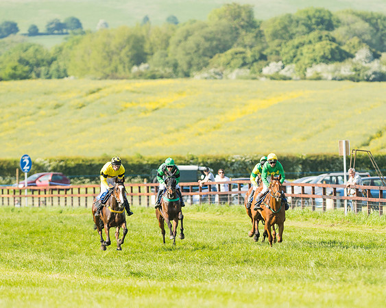 Edgcote Races