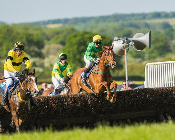 Edgcote Races