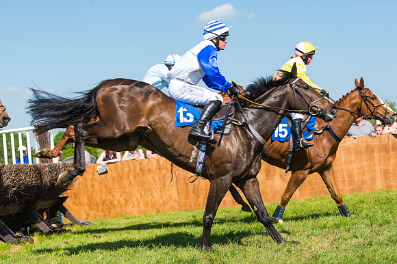 Edgcote Races