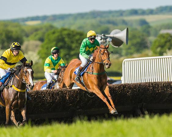 Edgcote Races