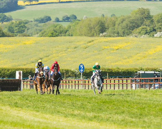 Edgcote Races