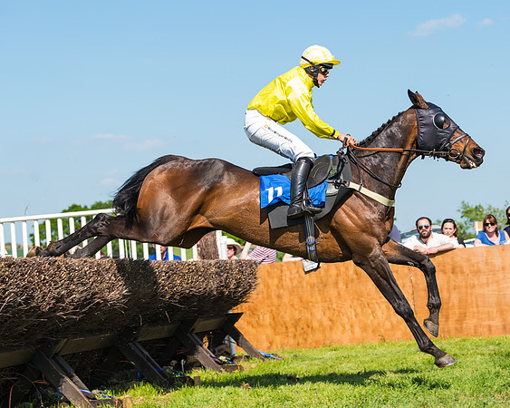 Edgcote Races