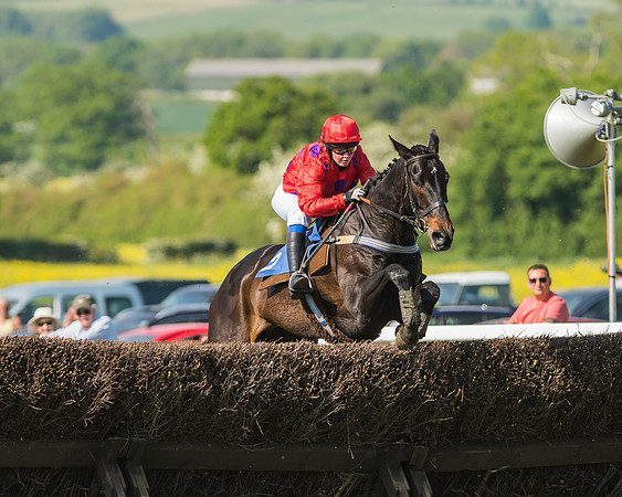 Edgcote Races