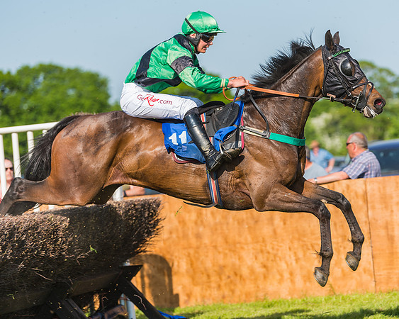 Edgcote Races