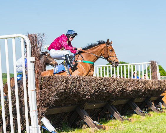 Edgcote Races