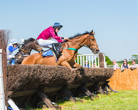 Edgcote Races