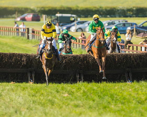 Edgcote Races