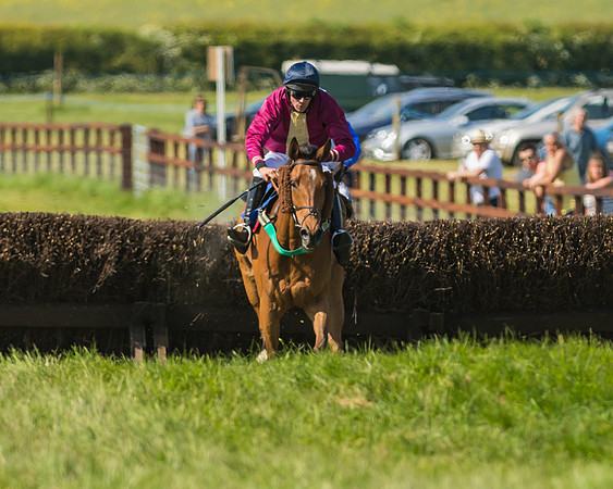 Edgcote Races