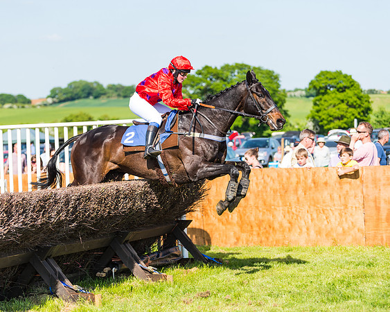 Edgcote Races
