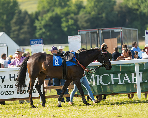 Edgcote Races