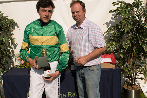 Edgcote Races