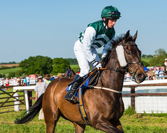 Edgcote Races