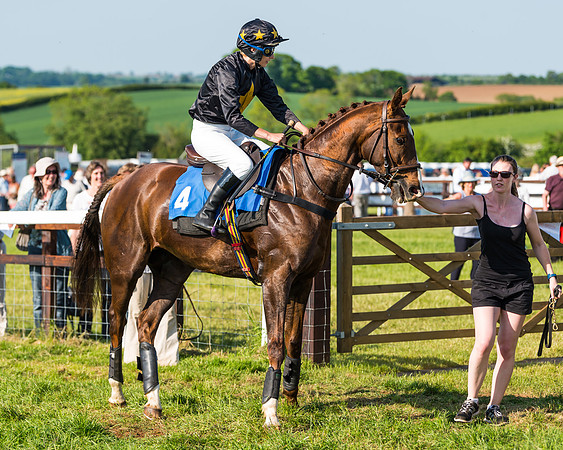 Edgcote Races