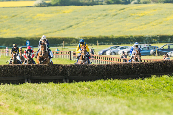 Edgcote Races