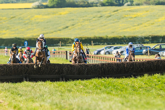 Edgcote Races