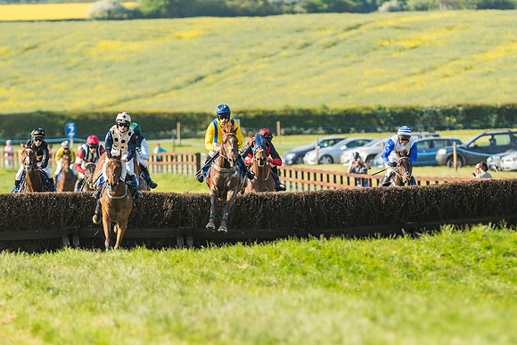 Edgcote Races