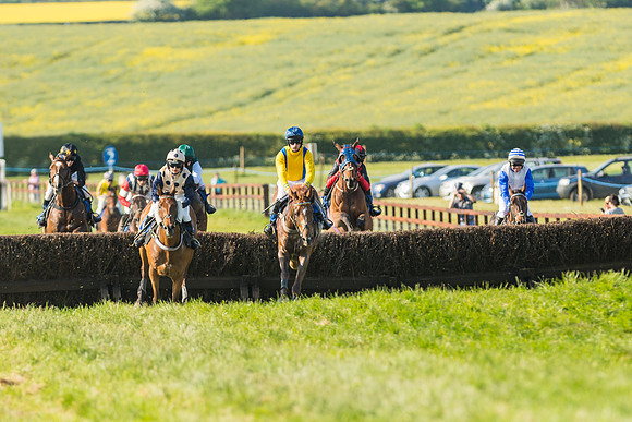 Edgcote Races
