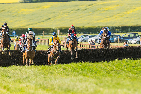 Edgcote Races