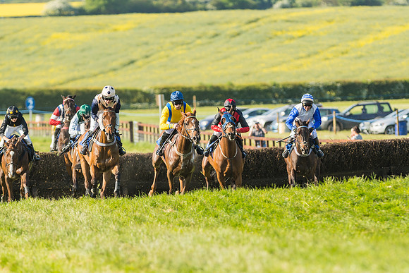 Edgcote Races