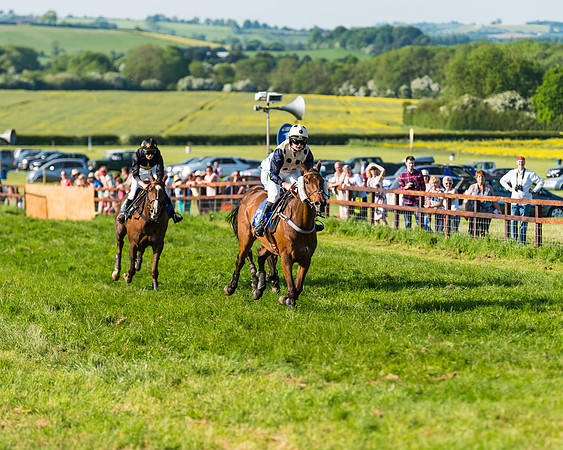 Edgcote Races
