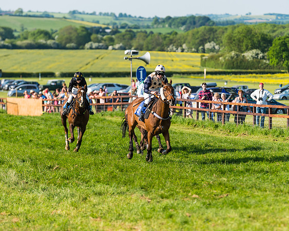 Edgcote Races