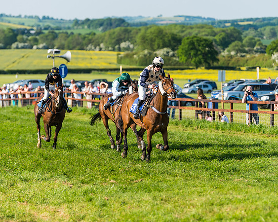 Edgcote Races