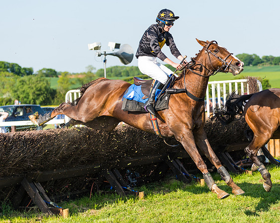 Edgcote Races