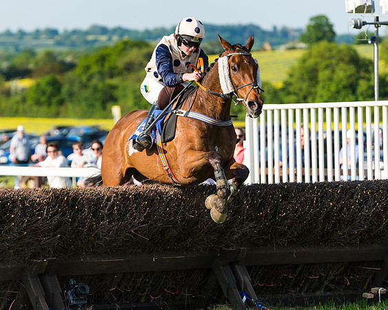 Edgcote Races