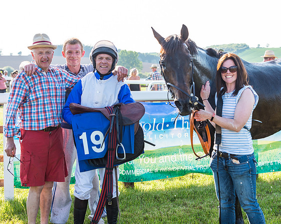 Edgcote Races