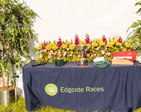Edgcote Races