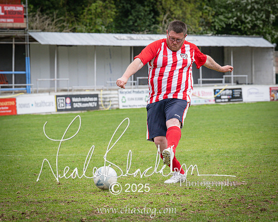 Penalty shoot out (19 of 50)